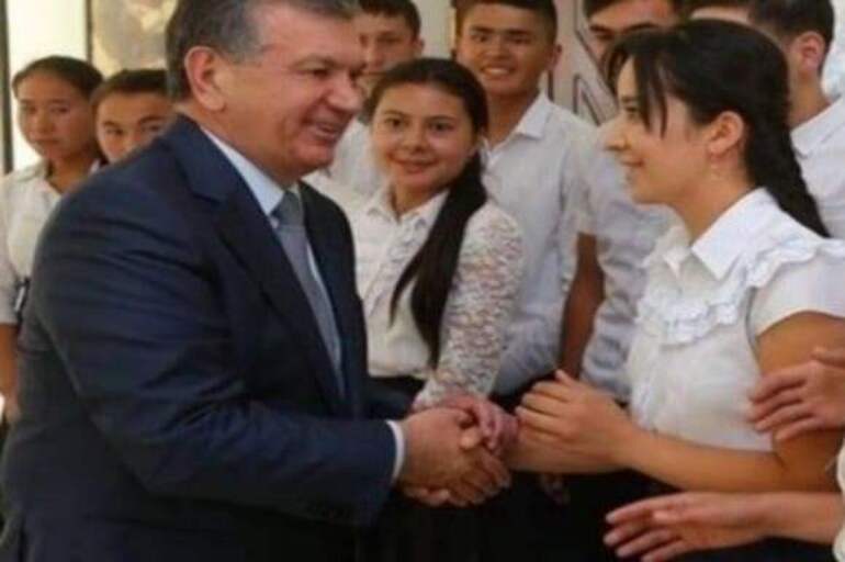 Prezident maktablariga tayyorlaydigan rasmiy o’quv kurslari bormi?