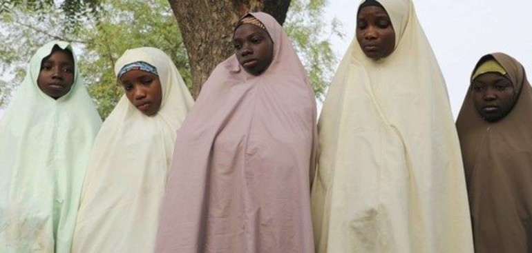 Nigeriyada o‘g‘irlab ketilgan o‘quvchi qizlar ozod qilindi