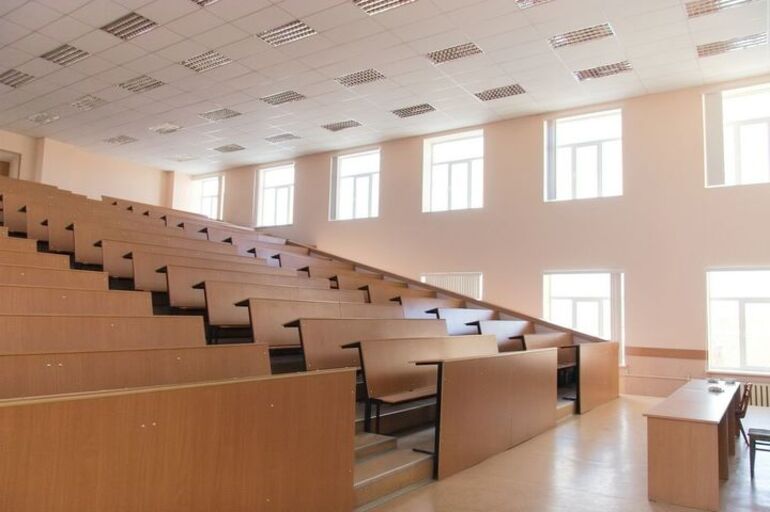 11-yanvardan barcha OTMlarda an’anaviy ta’limga qaytiladi