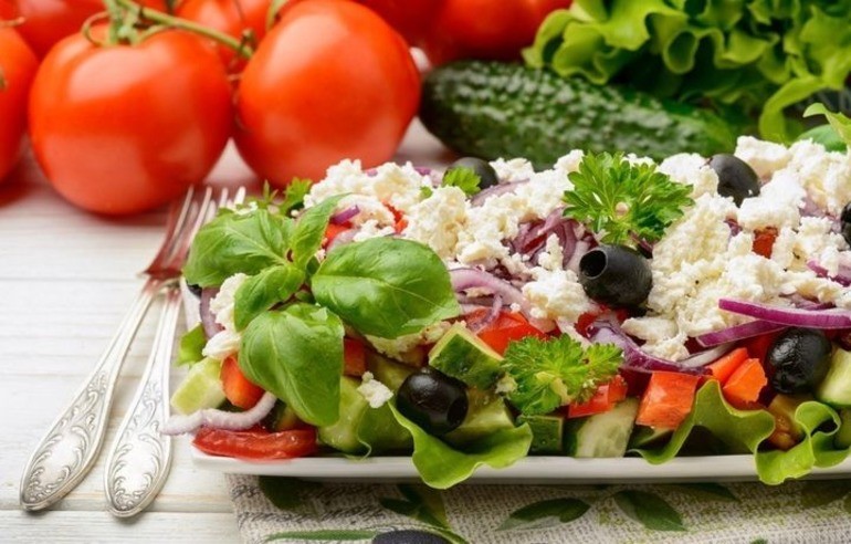 Yozning issiq kunlarida qanday ovqatlanish kerak? Muhim tavsiyalar