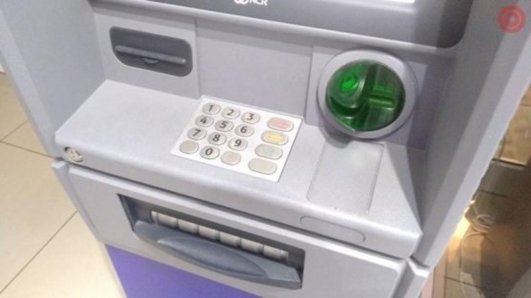 Bankomatlarda pulni naqdlashtiish uchun 3 foiz olinmoqdami?