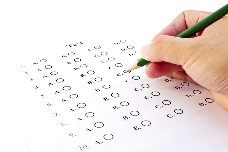 100 foizlik ustama olish huquqi qanday pedagoglarga beriladi?
